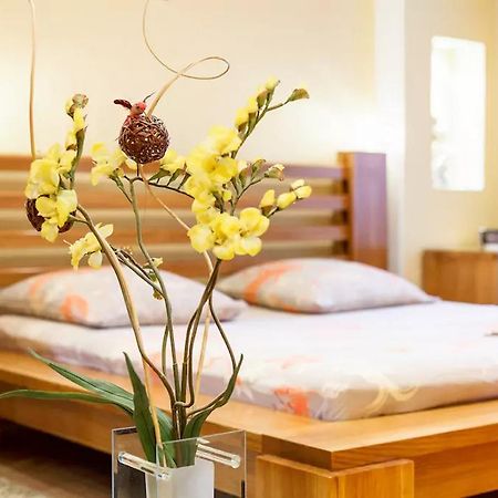 Apartment On Soborniy 177 Zaporizhia ภายนอก รูปภาพ